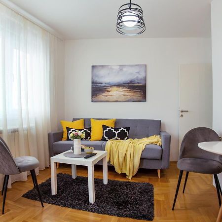 Apartman Mia Sremska Mitrovica Exterior foto