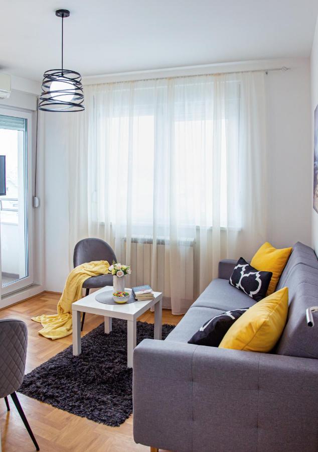 Apartman Mia Sremska Mitrovica Exterior foto